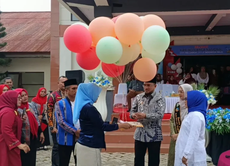 Peringati Hari Keluarga Nasional ke-32, Dinas P2KB SBT Gelar Sejumlah Kegiatan